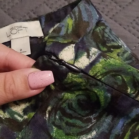 💫Host Pick💫 Ann Taylor LOFT Pencil Skirt - Picture 7 of 8